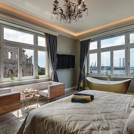 Arena & Seaview Luxurious Residence بولا المظهر الخارجي الصورة