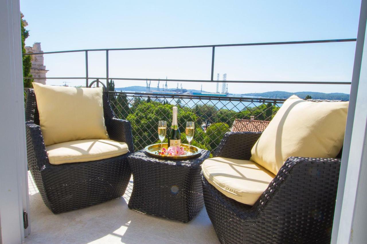 Arena & Seaview Luxurious Residence بولا المظهر الخارجي الصورة
