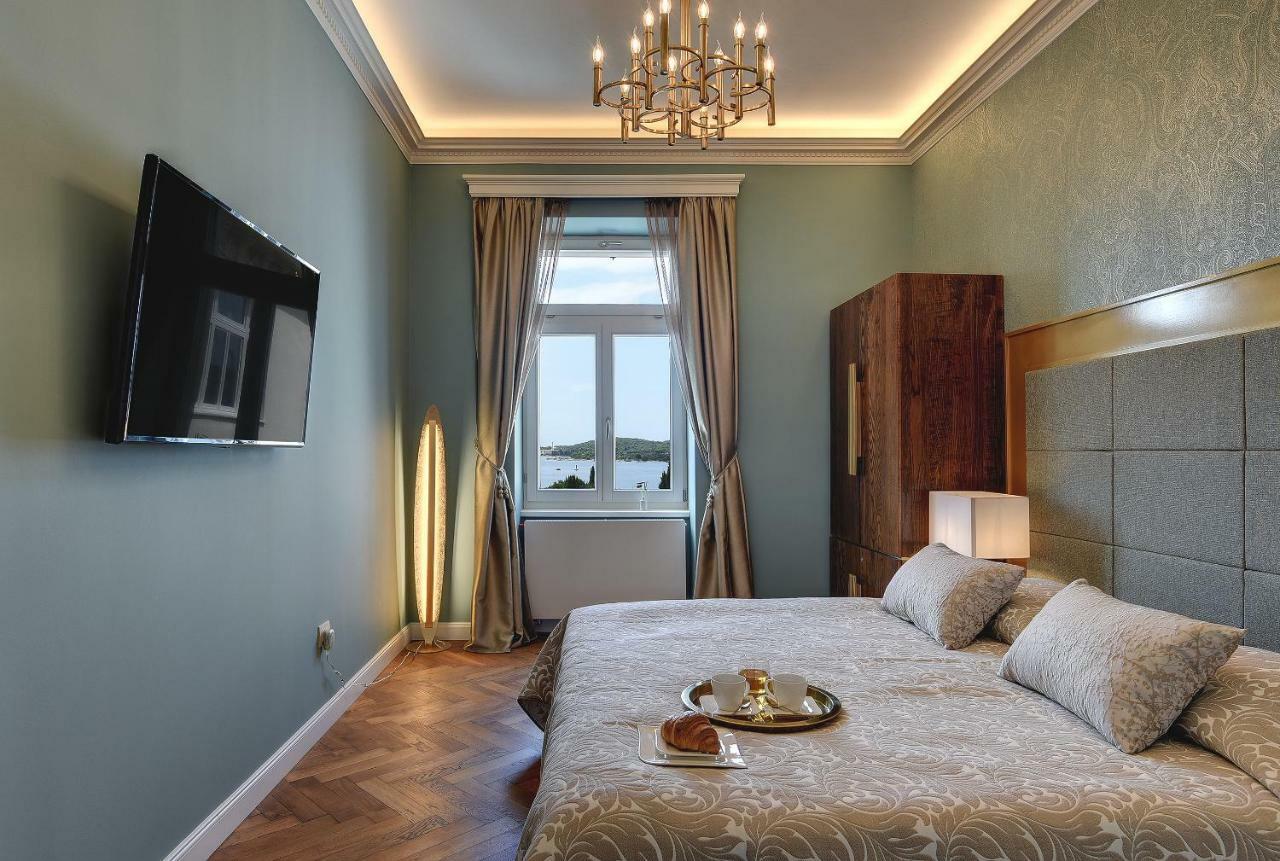 Arena & Seaview Luxurious Residence بولا المظهر الخارجي الصورة